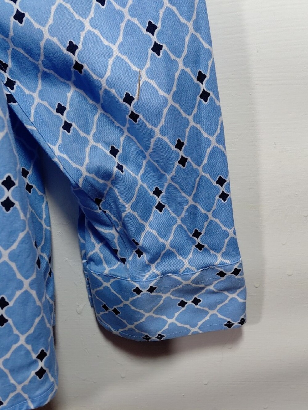 Talbots Blue Geometric Print Long Sleeve Button Down Shirt Closet Staple 22WP - Picture 4 of 9